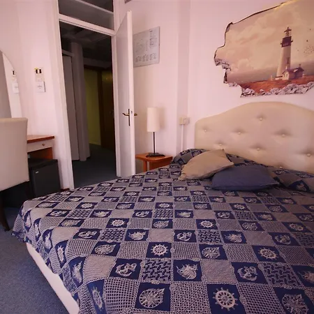 فندق Alemagna Lido Del Sole 4*